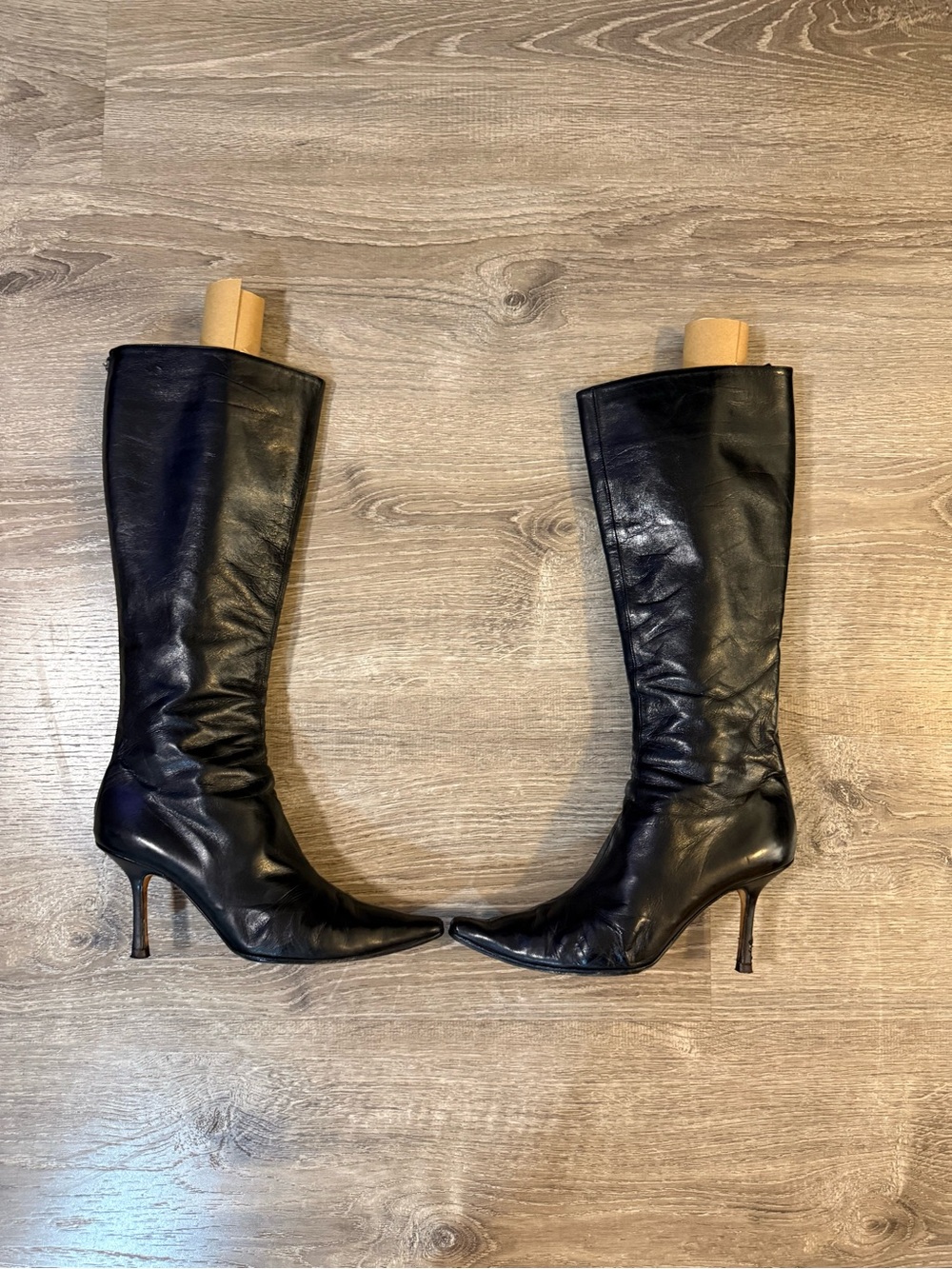 Vintage Jimmy Choo Peony Black Leather Pointed Toe Knee High Heeled Boots - Picture 4 of 16